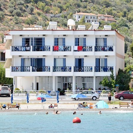 Hotel Blue Sea Тирос Экстерьер фото