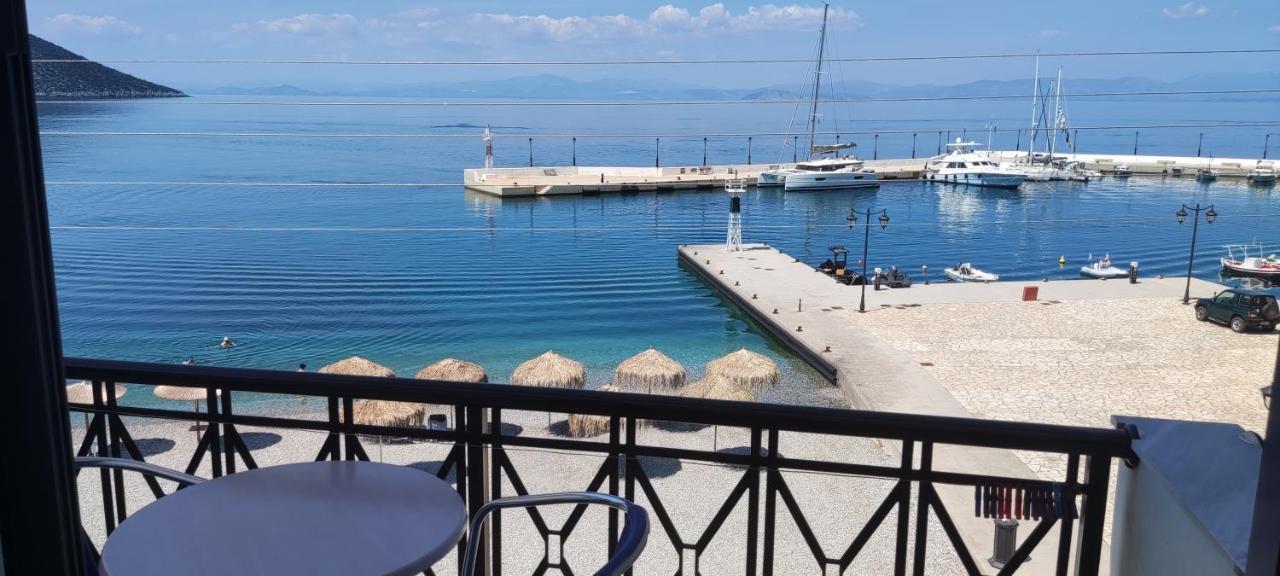 Hotel Blue Sea Тирос Экстерьер фото