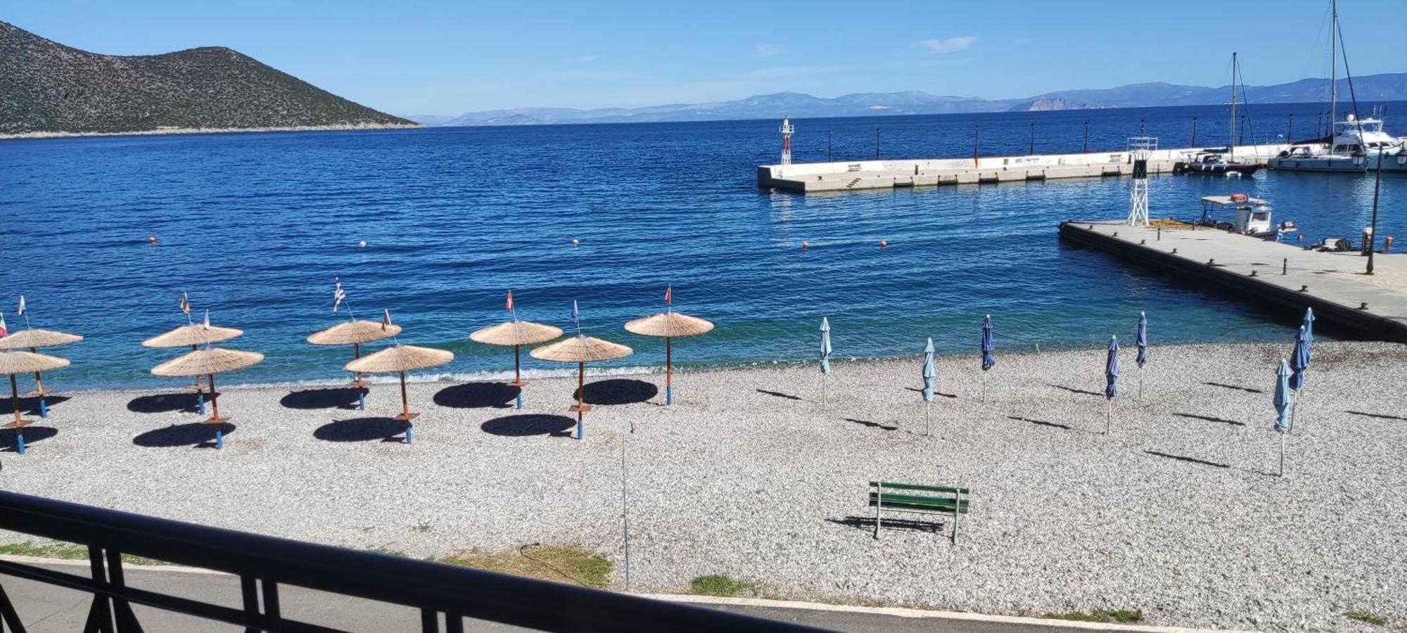 Hotel Blue Sea Тирос Номер фото