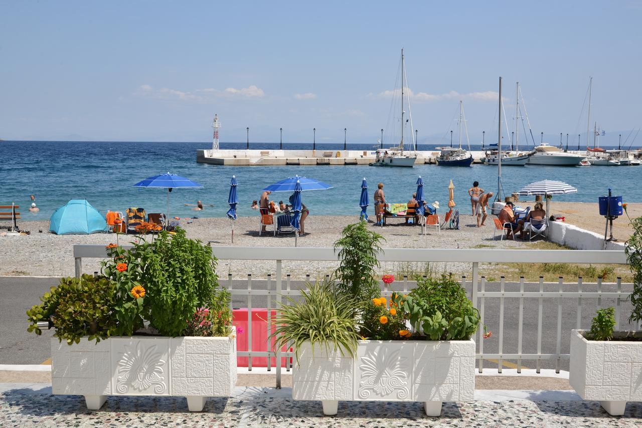 Hotel Blue Sea Тирос Экстерьер фото