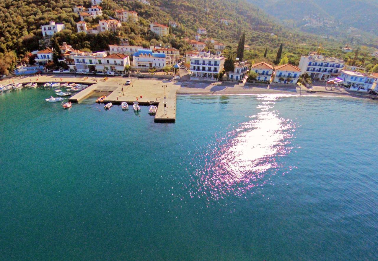 Hotel Blue Sea Тирос Экстерьер фото