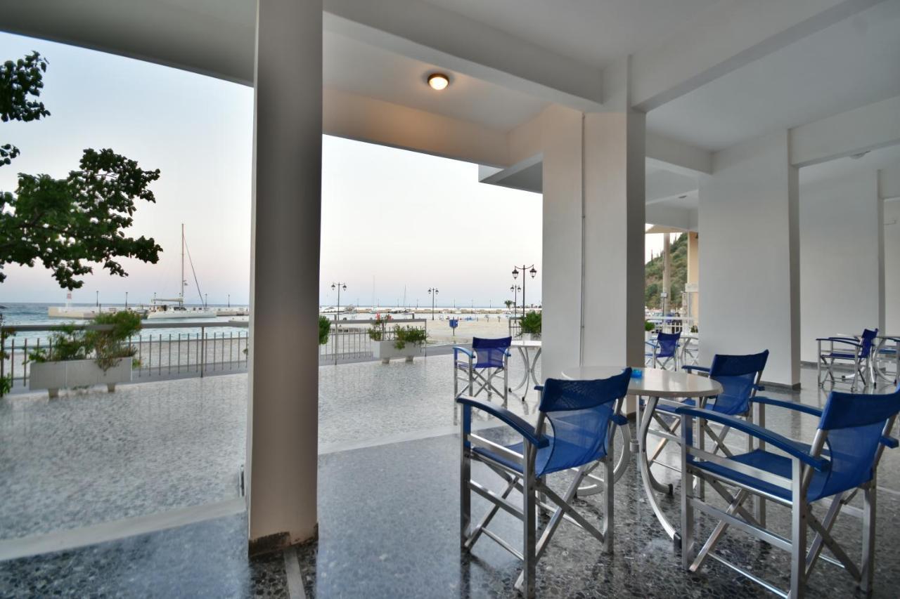 Hotel Blue Sea Тирос Экстерьер фото
